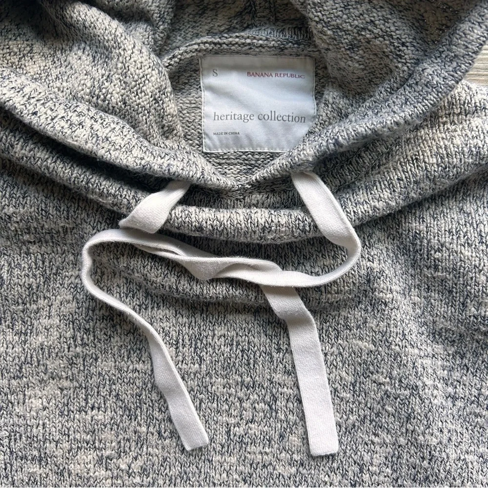 Banana Republic | Heritage Collection Heavyweight Hoodie in Heather Grey (Small)